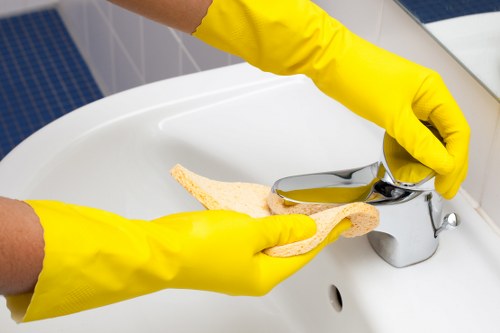 Weekly house cleaning checklist for a fresh home
